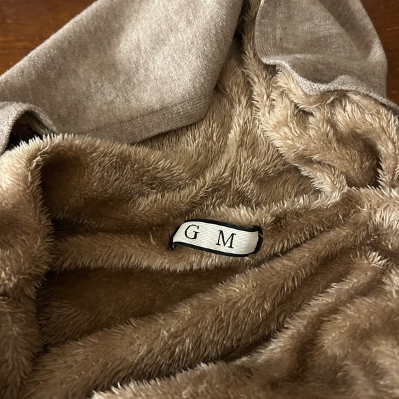 G M Zip up Lined Sweater - Picture 8 of 10